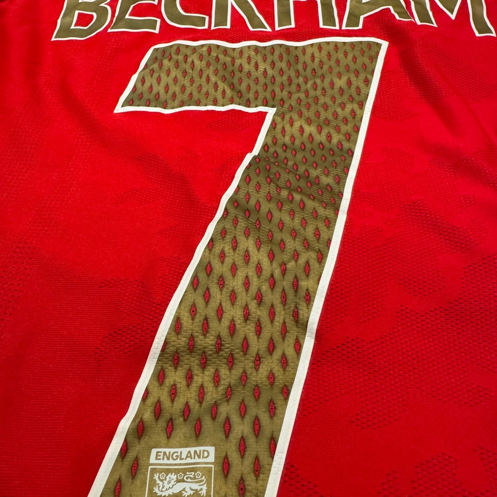David Beckham Euro 2004 Kit - Picture 4 of 4